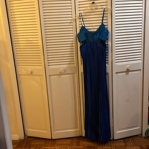 Express Spaghetti Straps Sleeveless Accordion Pleats Cut Out Maxi Dress Size S - Picture 6 of 10